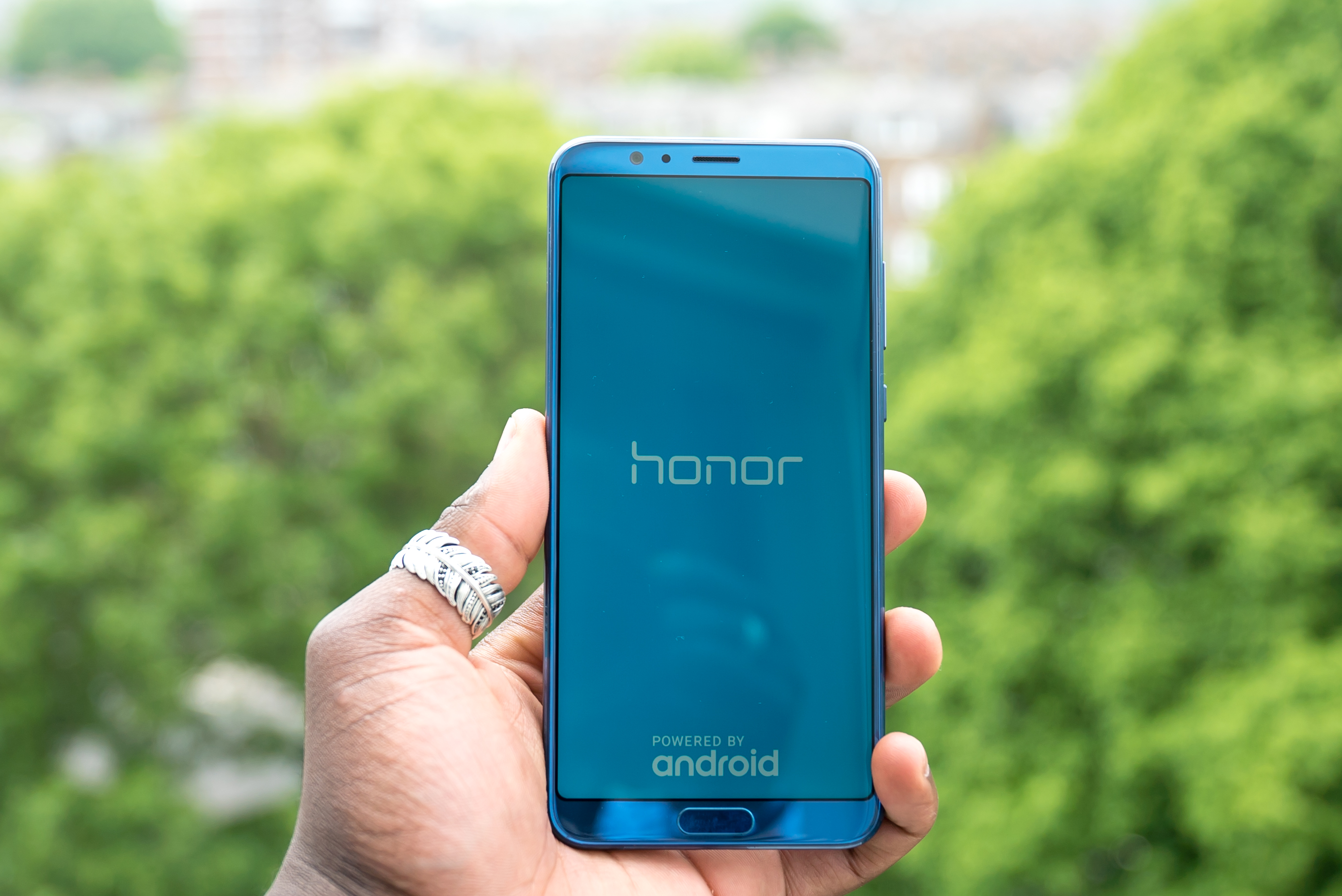 Honor 10 память. Хонор 10 view. Хонор Powered by. Honor view 10 Review. Андроид 2015.