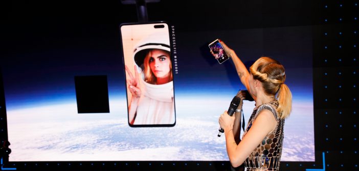 Samsung-SpaceSelfie